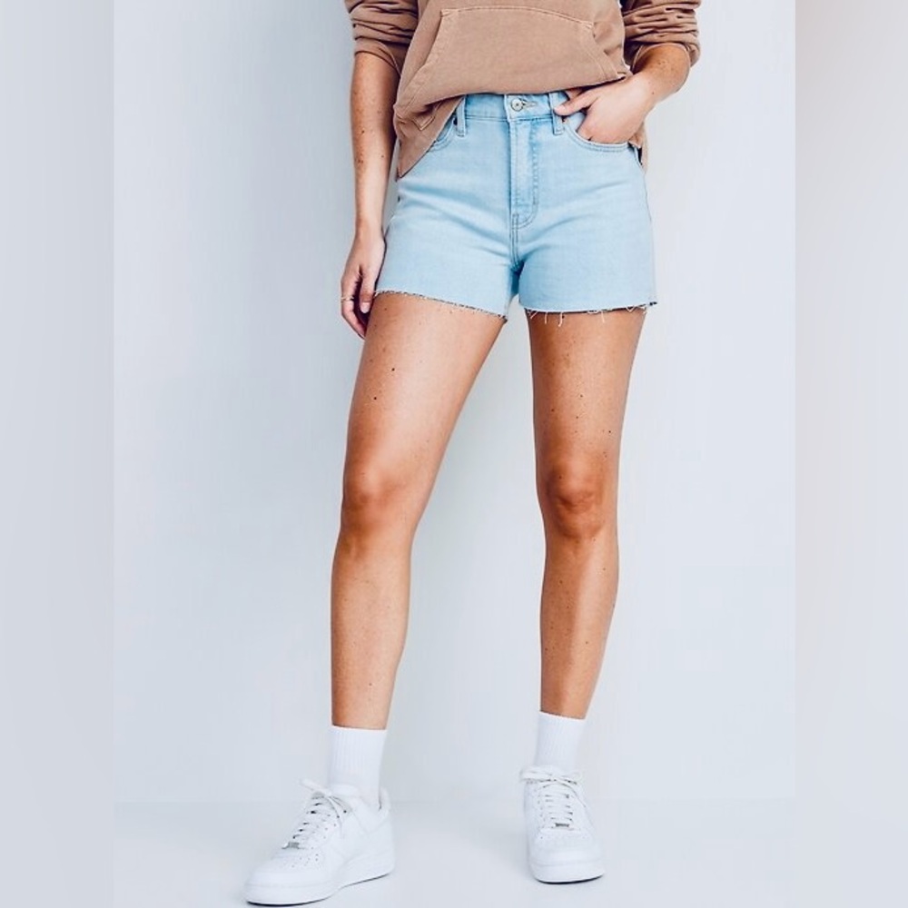 Old Navy High-Waisted OG Straight Cut-Off Jean Shorts -- 3-inch inseam